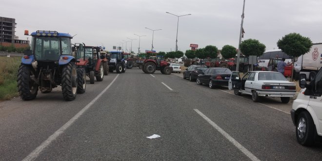 Diyarbakırlı çiftçiler bütün yolları kapattılar