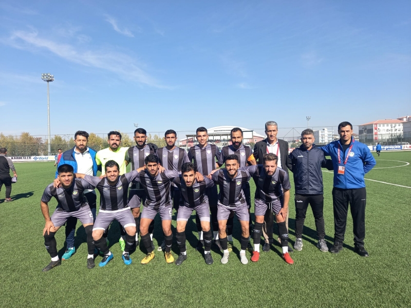 BAĞLAR BELEDİYESPOR, SEZONUN İLK YARISINI İKİNCİ SIRADA TAMAMLADI  