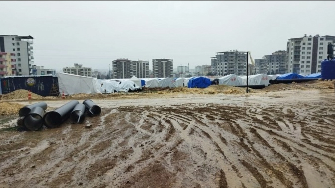 Deprem bölgeleri için sağanak uyarısı