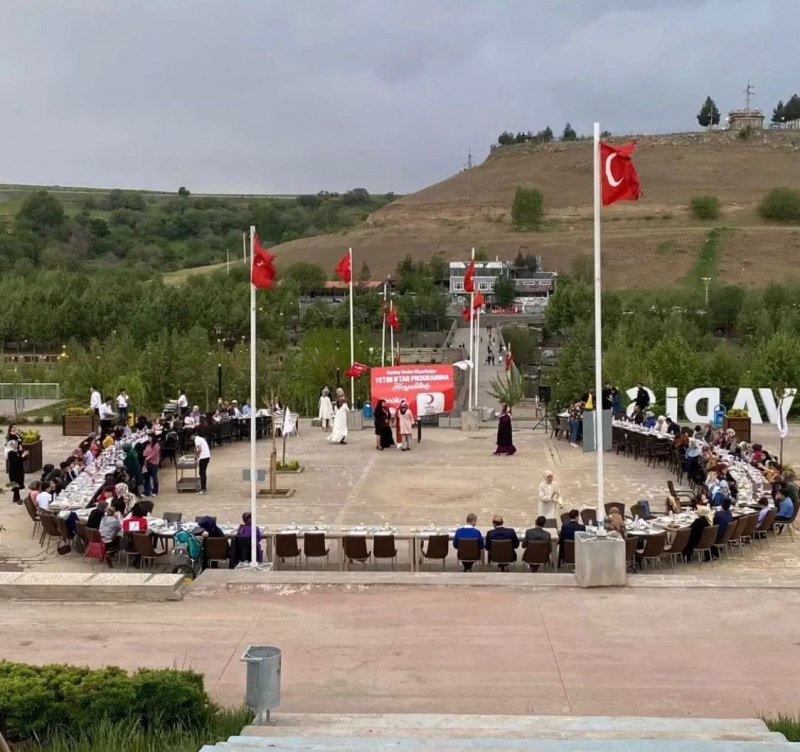 Diyarbakır Kızılay, Yetimlere, Hayata Atılana Kadar Destek Çıkacak Proje Başlattı   