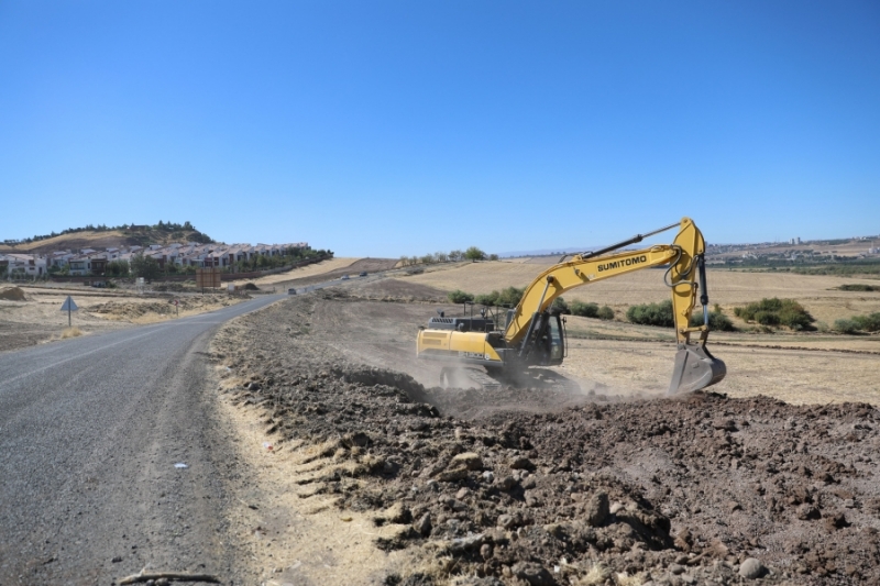 Diyarbakır Terkan yolunda çalışma başlatıldı