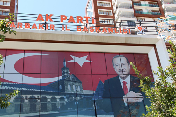 Diyarbakır’da, 18 kişi için 2066 kişi oy kullanacak