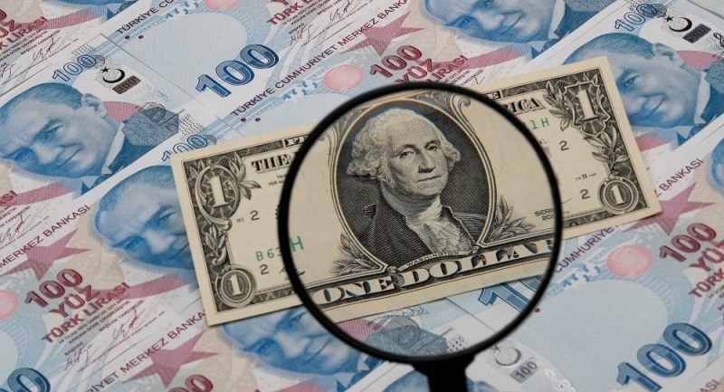 Dolar haftaya 5.72 liradan başladı