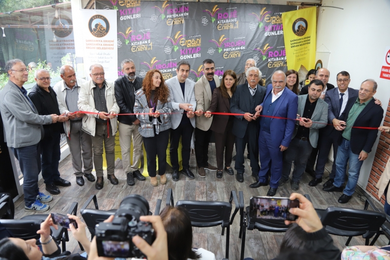 Ergani’de bir ilk: 1. kitap fuarı büyük ilgi gördü