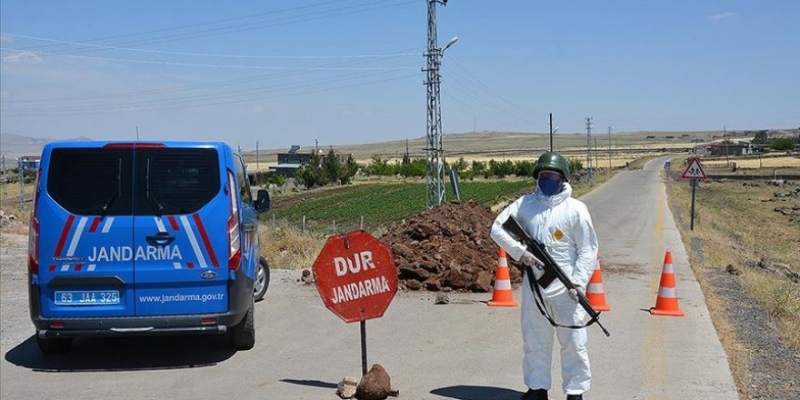 Ergani'de bir mahalleye korona karantinası