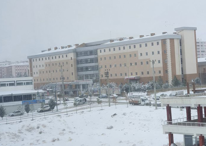 Ergani'de Kar Yağışı