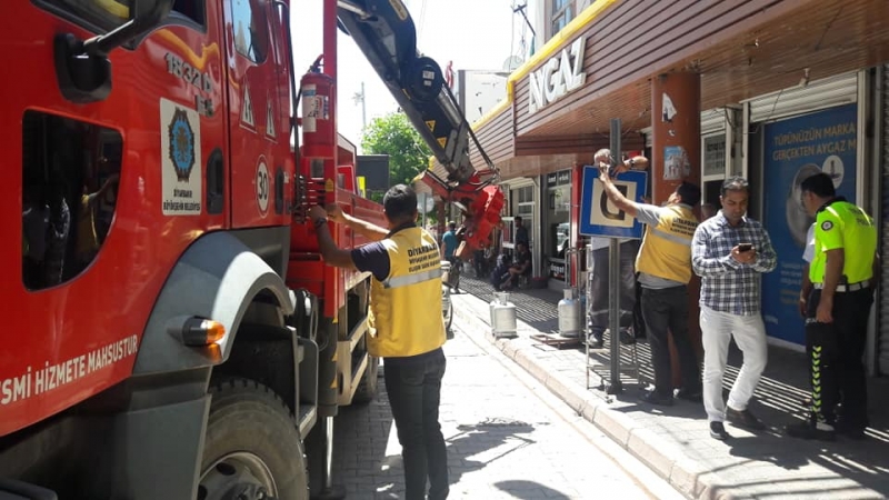 Ergani’de  trafik levhaları yenilendi 