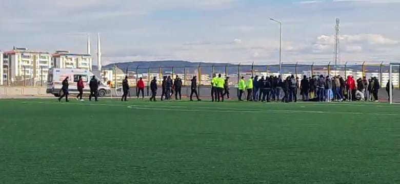 Erganispor ile Licespor maçında kavga: 10 sporcu yaralandı
