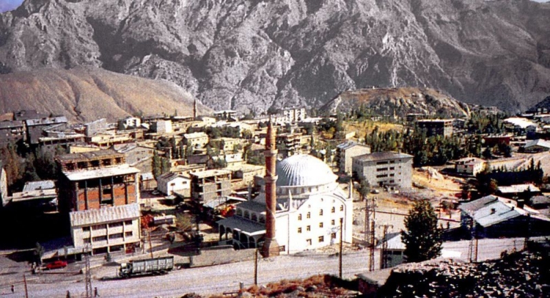 Hakkari'de eylem ve gösterilere geçici yasak 