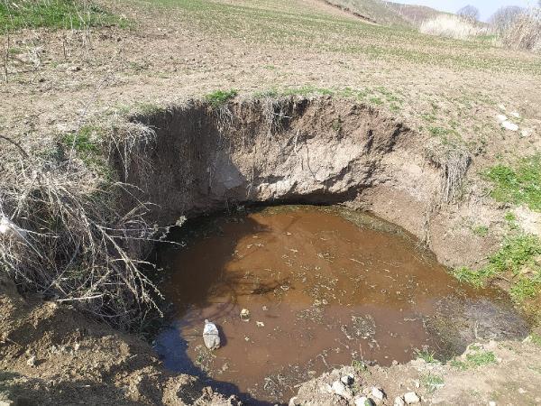 İÇİ SU DOLU ÇUKURA DÜŞEN 2 ÇOCUK KURTARILAMADI