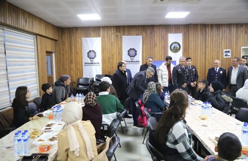 Kaymakam Karaaslan Şehit Aileleri ve Gazilerle İftar Sofrasında Buluştu