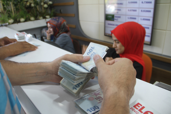 MEMUR MAAŞLARI YENİ YILDA NE KADAR OLACAK?