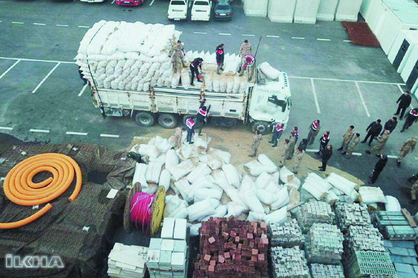 SAMAN BALYALARI ARASINDA 176 KiLO ESRAR BULUNDU
