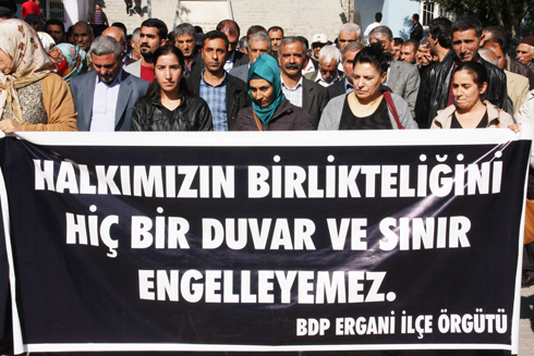 Suriye Sınırındaki istinat Duvarı Ergani'de Protesto Edildi