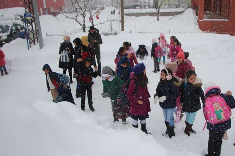 Taşımalı Eğitimde Okullar Bugün Tatil