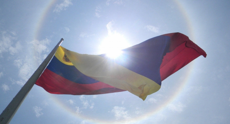Venezüella, Kolombiya sınırında askeri tatbikat başlattı