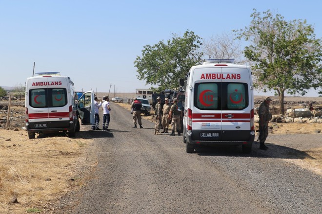 Diyarbakır'da arazi kavgası : 4 yaralı