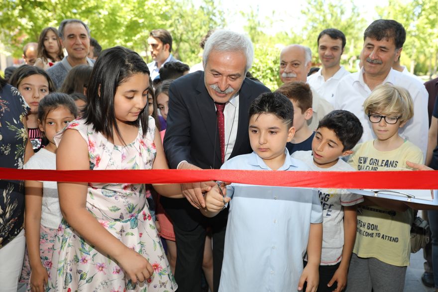 Mızraklı, sanat galerisini yeniden hizmete açtı