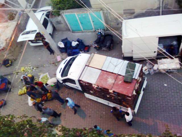 Korsan Satıcılar Rahatsız Ediyor