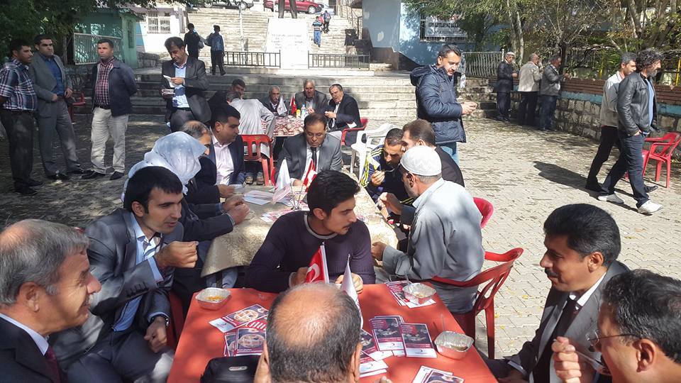 Kızılay'dan 600 Vatandaşa Aşure Dağıtıldı