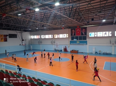 BAĞLAR BELEDİYESPOR’DAN VOLEYBOL ALT YAPISINA UMUT VEREN YATIRIM  