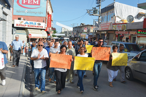 IŞiD Saldırıları Protesto Edildi