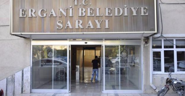 Ergani Belediyesi'nde 10 personel ihraç edildi