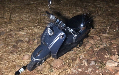 Devrilen motorsikletin sürücüsü hayatını kaybetti