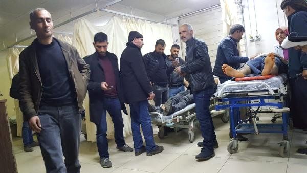 CHPç™lileri Taşıyan Minibüse, Otomobil A‡arptı: 7 Yaralı