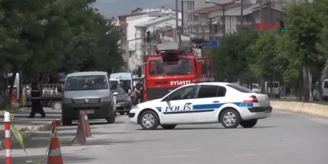 Diyarbakır'da bombalı araç paniği