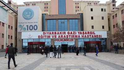 Diyarbakır'da hastane tavanı çöktü: 1 yaralı
