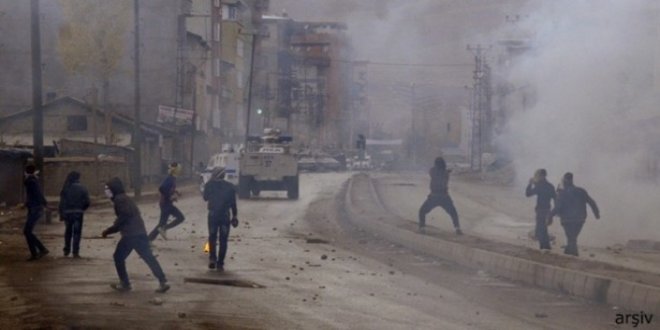 Diyarbakır'da izinsiz yürüyüş