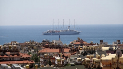 Dünyanın en büyük yolcu gemisi Alanya'da