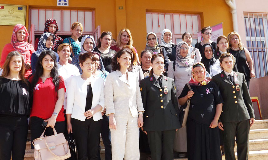 Ahmetlili Kadınlara Kadın Sağlığı Eğitimi