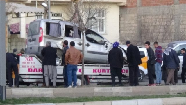 Ergani'de Trafik Kazası: 4 Yaralı