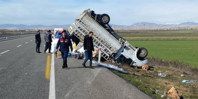Ergani'de kaza; 3 kişi yaralandı