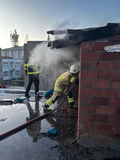 Ergani'de korkutan yangın!