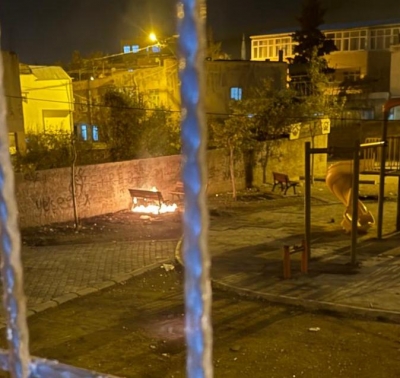 Ergani'de Parktaki banklar ateşe verildi