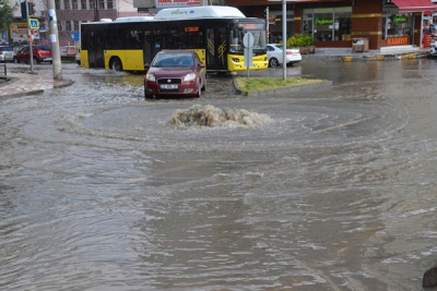 GÜNEYDOĞU’DA 4 İL İÇİN KUVVETLİ YAĞIŞ UYARISI