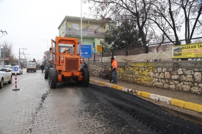 Haberimiz ses getirdi O yollara asfalt yama çalışması 