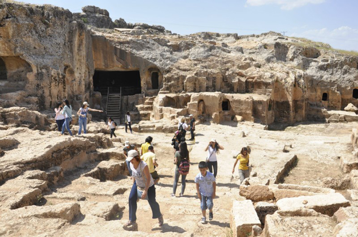 insanlığın ilk yerleşim yeri A‡ayönü ve Hilar