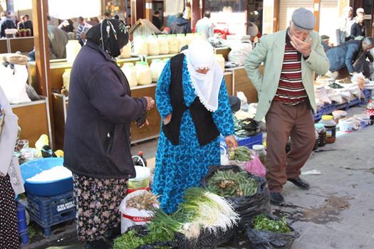 ERGANiç™YE KADIN ELi DEĞiYOR