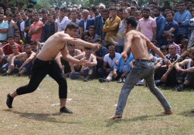 “Kamçı Festivali” toplanmaya rağmen iptal edildi