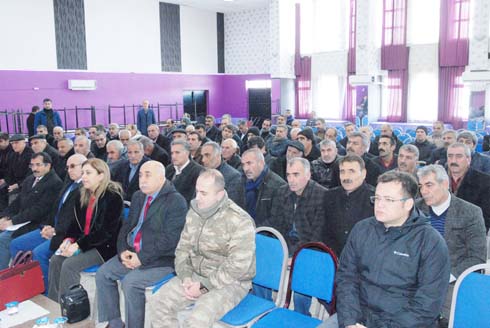 KAYMAKAM A‡OBAN MUHTARLARLA TOPLANTI YAPTI