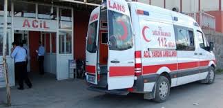 Ergani'de Trafik Kazası: 1 A–lü, 14 Yaralı