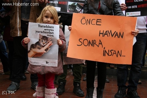 Hayvan Severler den Protesto