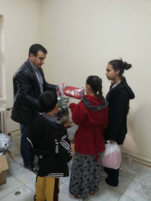 KIZILAYç™DAN GiYECEK YARDIMI