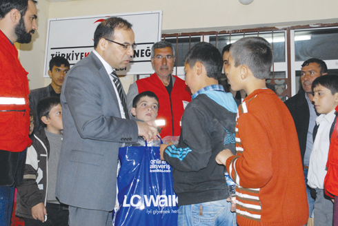 KIZILAY'DAN YARDIM KAMPANYASI