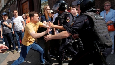 Moskova’daki eylemlerde yüzlerce gözaltı