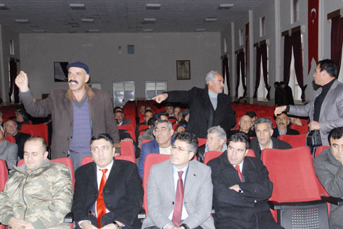 Kaymakam Muhtarlarla Buluştu